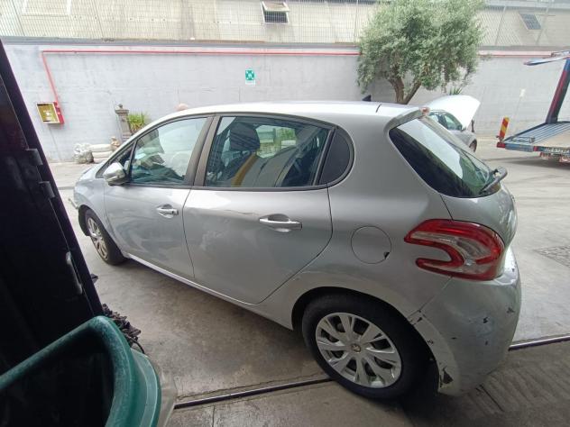 RICAMBI USATI AUTO PEUGEOT 208 Serie 8HP (DV4C), 8HR (DV4C) Diesel 1400 (1219) - Foto 2