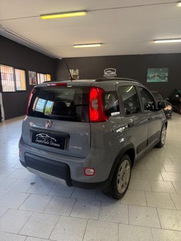 Fiat Panda 1.0 FireFly S&S Hybrid Red - Foto 4