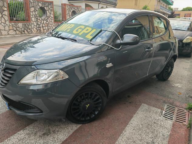 LANCIA YPSILON 1.2 BENZINA GPL CV69 KW51 ECOCHIC GOLD - Foto 4
