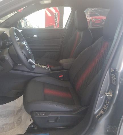 Alfa Romeo Junior Ibrida 1.2 145CV Hybrid eDCT6 ibrida Ti - Foto 7