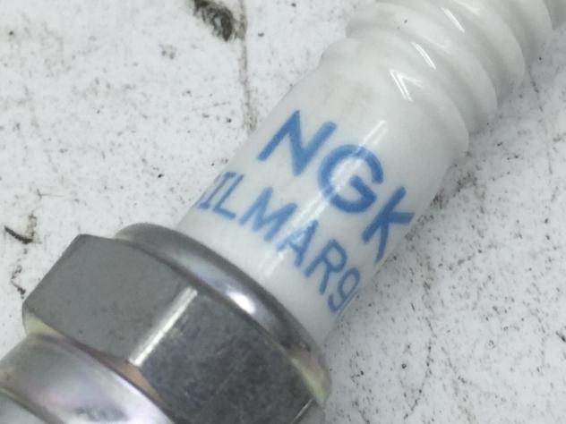 HONDA CBR RR ABS KM0 600 CANDELA NGK SILMAR9C9 2024 2026 PC69A4RK - Foto 3