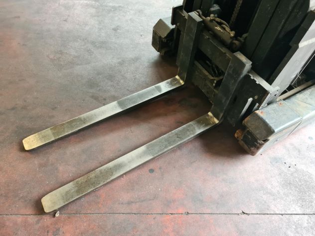 carrello elevatore retrattile usato - Foto 5