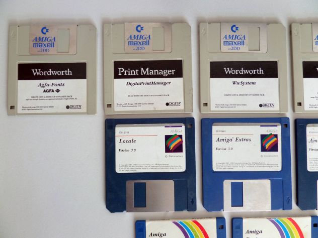 Floppy Disk Amiga (sistema operativo Workbench) VARI - Foto 3