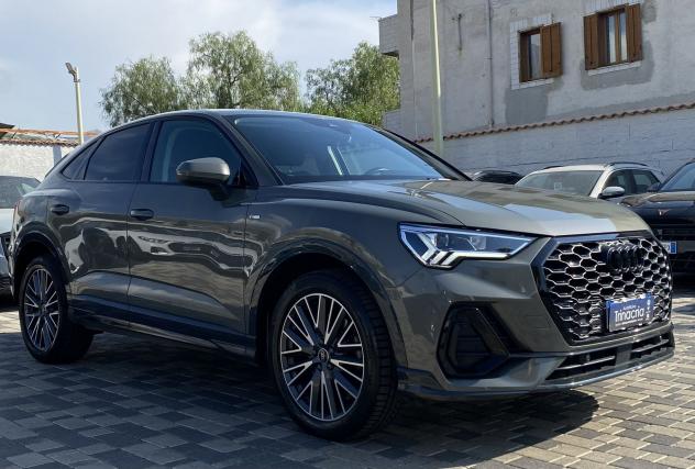 Audi Q3 SPB S Line esterno 2.0 TDI 200CV S-Tronic quattro 40 - Foto 3