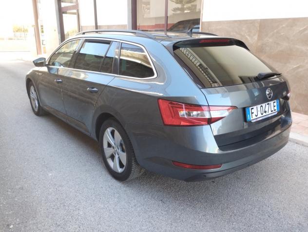 Skoda Superb 2.0 TDI DSG Wagon Style - Foto 3