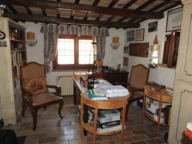 Immobile in asta di 434 m² con più di 5 locali e box auto in vendita a Teramo - Foto 18