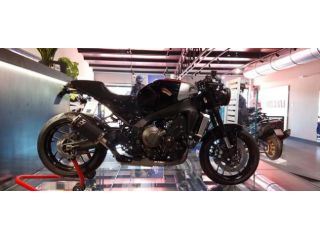 YAMAHA XSR 900 FULL RIZOMA