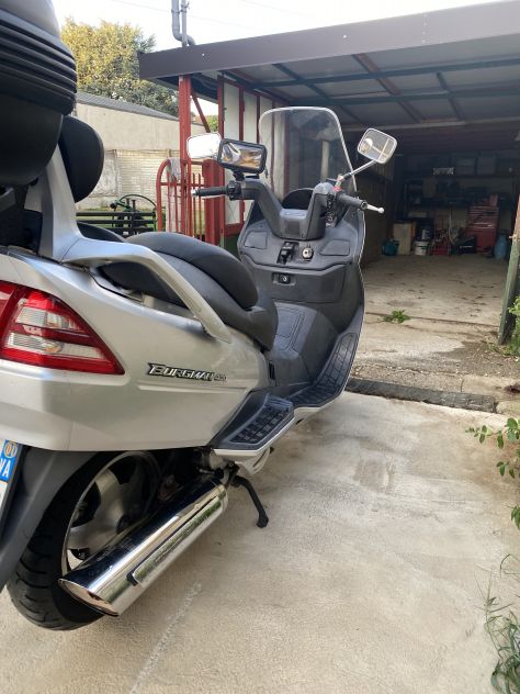 VENDO SUZUKI BURGMAN 400 ANNO 2001 - Foto 2