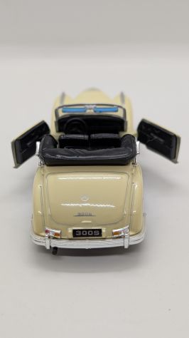 Welly Mercedes-Benz 300S del 1955 42341 1/34 panna - Foto 5