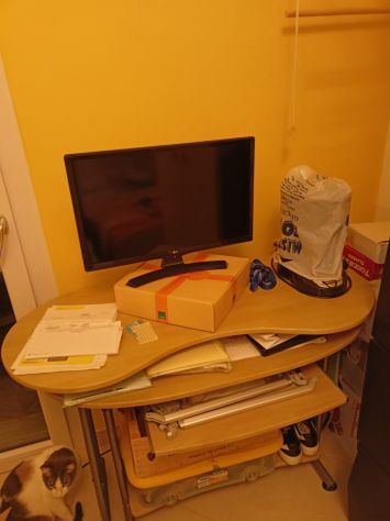 scrivania pc con piani ruotabili a 360 gradi - Foto 2
