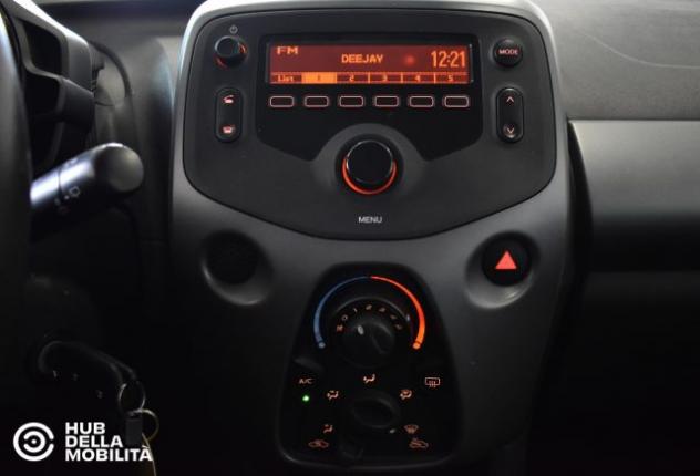 TOYOTA Aygo Connect 1.0 VVT-i 5 porte X-Cool rif. 22978781 - Foto 9