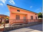 VILLA SINGOLA SU UN UNICO PIANO CON AREA ESTERNA PRIVATA