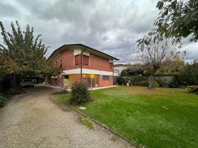Villa in vendita a Forte dei Marmi 195 mq Rif: 1221345