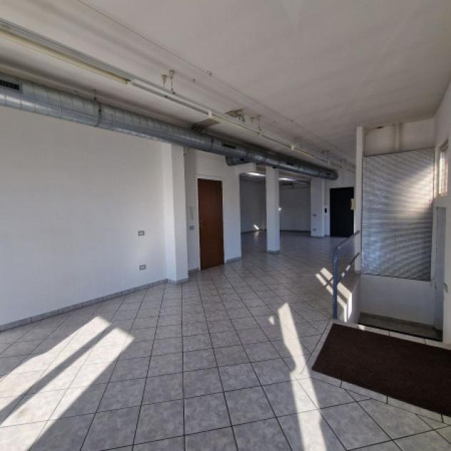 Immobile di 110 m² con 2 locali in affitto a Rho - Foto 8