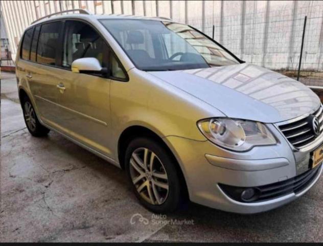 VOLKSWAGEN Touran 2.0 16V TDI Highline 7 porte rif. 23961264 - Foto 4