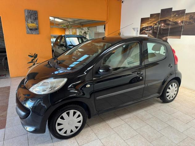Peugeot 107 1.0 68CV 5p. Plaisir 2Tronic - Foto 4
