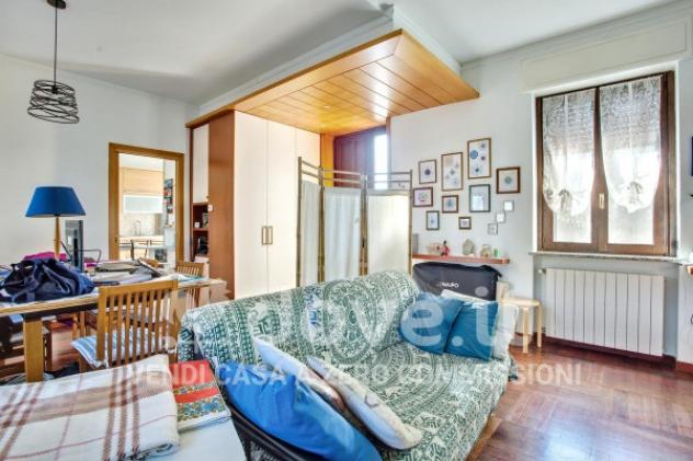 Appartamento di 130 m² con 3 locali e box auto in vendita a Cairate - Foto 4