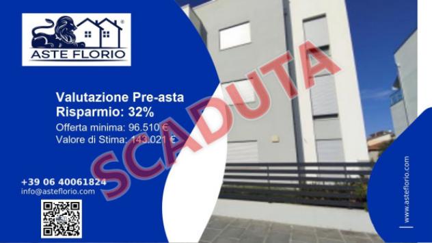 Immobile in asta di 89 m², box auto in vendita a Potenza Picena