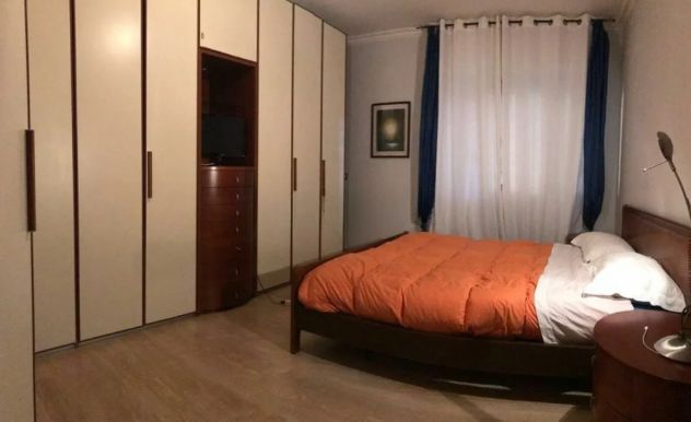 GUIDONIA BILOCALE ARREDATO-IDEALE PER COPPIA - Foto 3