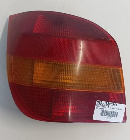 FANALE POST.S. 999-U1305941 Carrozzeria  Lamierati interni  Parete posteriore  Sede  FORD - FIESTA - 01-01-1989 - 01-08-1995