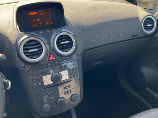 Opel Corsa 1.4 16V 5 porte Cosmo - Foto 9