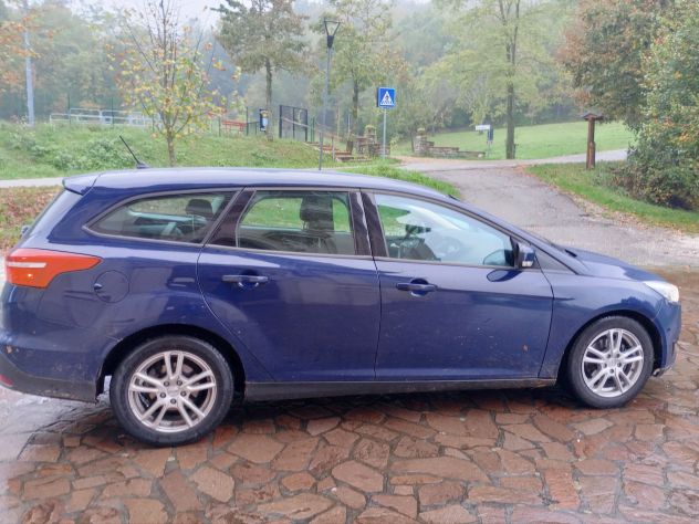 Vendo Ford Focus s.w - Foto 4