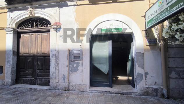Locale Commerciale in vendita a Siracusa, Borgata