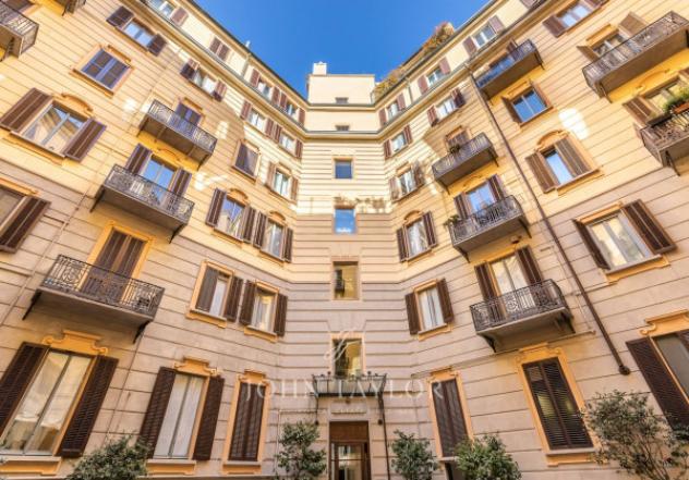 Attico / Mansarda di 310 m² con 5 locali e box auto in affitto a Milano - Foto 11
