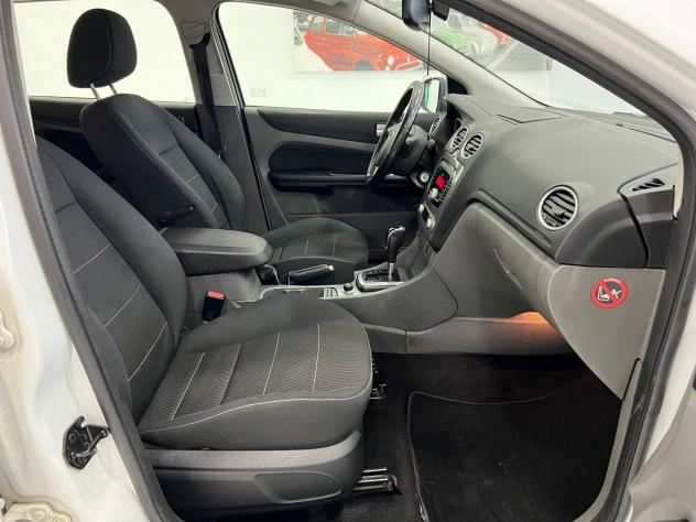 Ford Focus 2.0 TDCi (110CV) Cambio Automatico - Foto 9