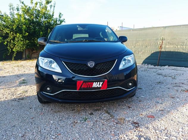Lancia Ypsilon 1.2 69 CV 5 porte GPL Ecochic Platinum