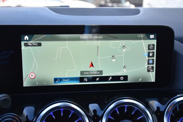 Mercedes-Benz EQA EQA 250 SPORT *LUCI AMBIENTE* - Foto 10
