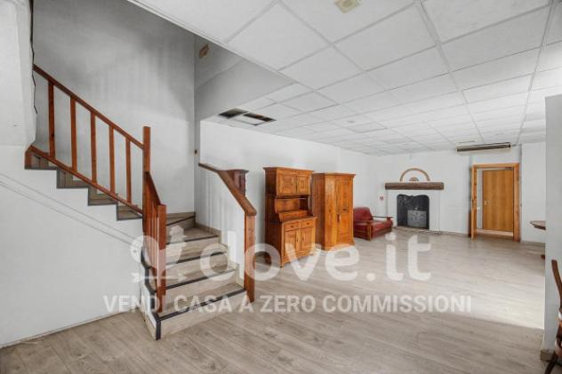 Casa indipendente di 200 m² con 5 locali in vendita a Luino - Foto 16