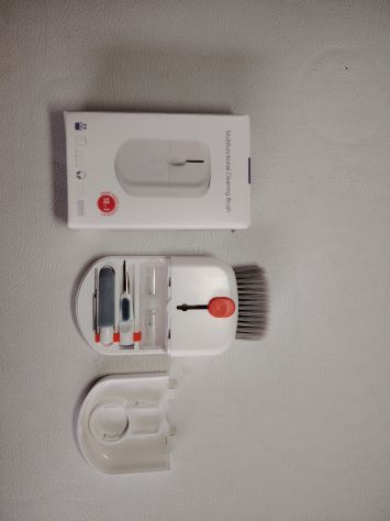 Stock nuovo kit pulizia elettronica (AirPods, tastiera, PC) ideale per rivendita