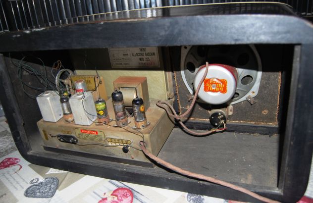 radio allocchio bacchini mod 225 a valvole AM funzionante - Foto 7