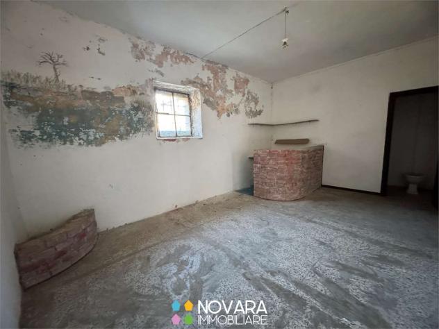 V001758 - RUSTICO NEL BORGO DI CARPIGNANO SESIA - Foto 8