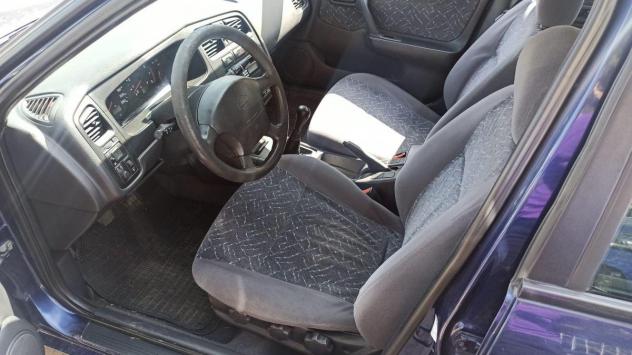 NISSAN - Primera - 1.6i 16V 5 porte SE - Foto 6