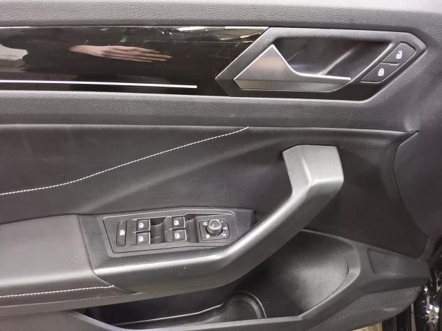 Volkswagen T-Roc 1.0 TSI R-Line NAVI LED ACC - Foto 7