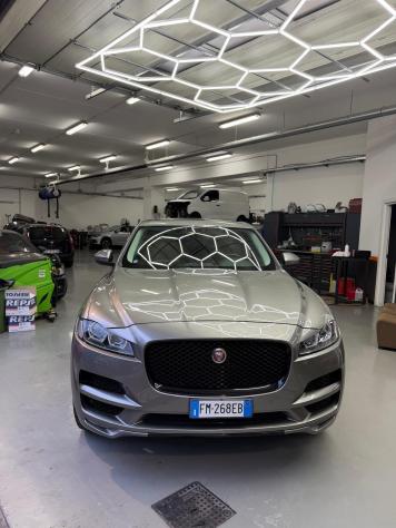 Jaguar F-Pace 2.0D 240 CV AWD - MOTORE NUOVO - Foto 2