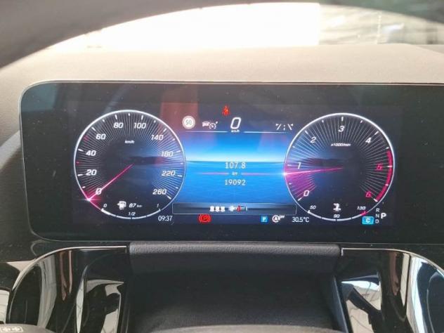 Mercedes-Benz GLA GLA 200 d business extra - Foto 8
