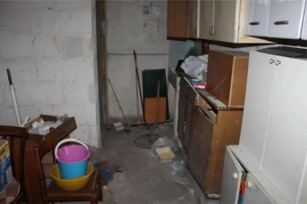 Immobile in asta di 209 m², box auto in vendita a Castel di Ieri - Foto 6