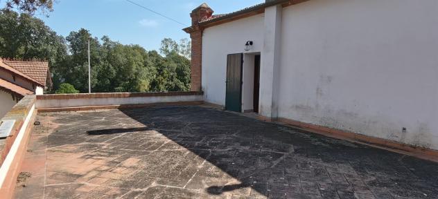 Villa d'epoca con ampi spazi esterni - Foto 5