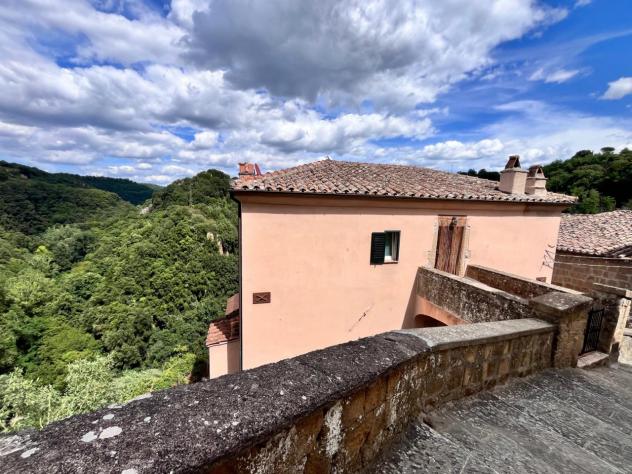 Sorano (GR) -- Bellissimo appartamento ristrutturato con ingresso indipendente e cantina
Caratteristiche principali:
105 mq di superficie abitabile - Foto 6