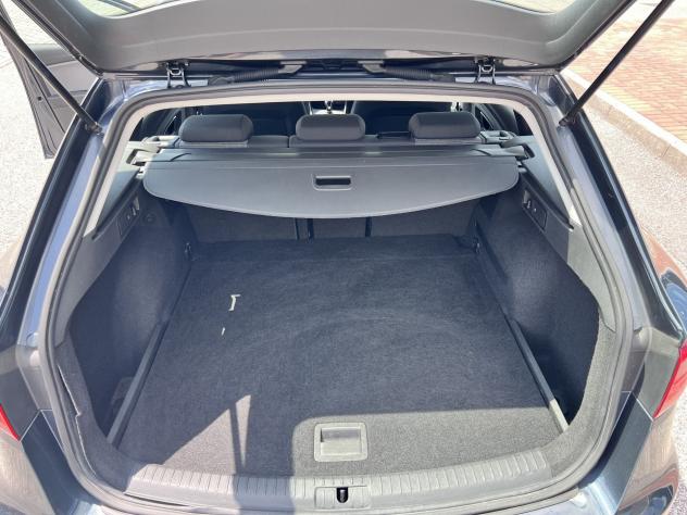 SEAT Leon 1.6 TDI 115cv SW BUSINESS - Foto 9