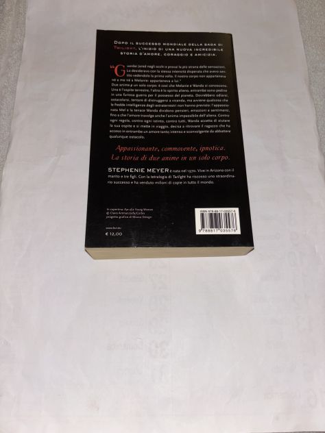 LIBRO ROMANZO FANTASCIENZA IN OTTIME CONDIZIONI:”L’OSPITE”(THE HOST)1’STAMPA S. - Foto 10