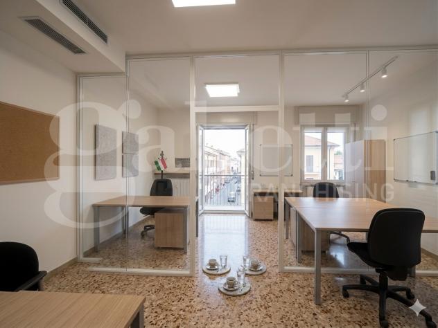 Ufficio - Erba . Rif.: Cod. rif 3313384ACU