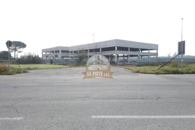 Immobile di 1500 m² in affitto a Pozzolo Formigaro - Foto 9