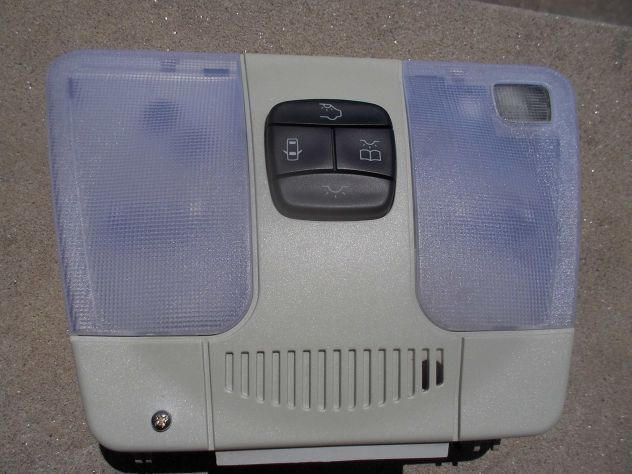 Plafoniera luce abitacolo Mercedes classe E W210