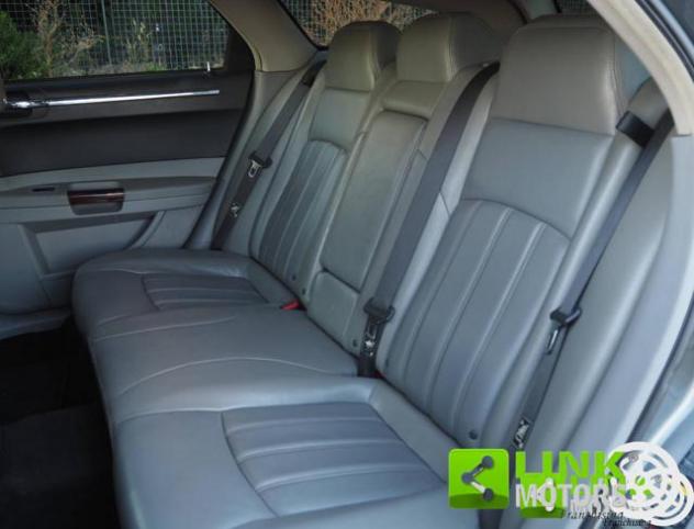 CHRYSLER 300C 3.0 V6 CRD cat DPF Touring218cv rif. 23921933 - Foto 7