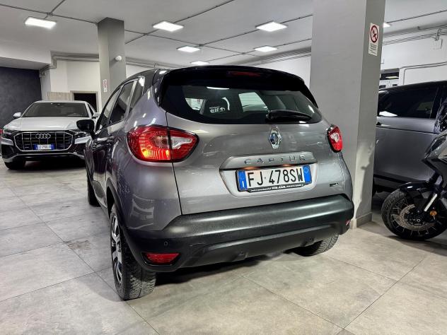 Renault Captur 1.5 dCi 90cv EDC Intens 2017 - Foto 5
