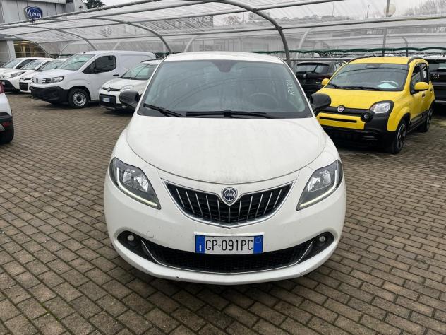 Lancia Ypsilon Ypsilon 1.0 FireFly 5 porte S&S Hybrid Gold - Foto 2